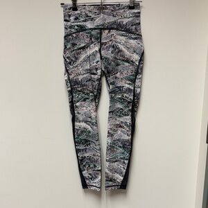 Lululemon Train Times 7/8 pants